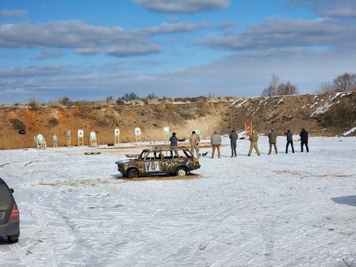 사격 훈련하는 키이우 시민들