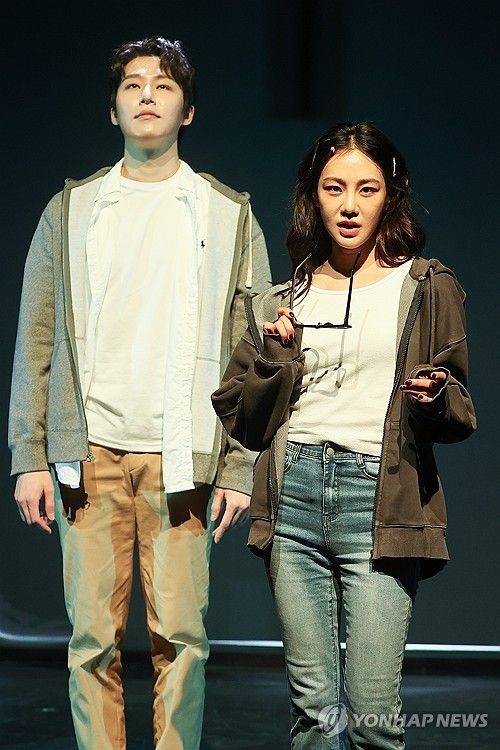 연극 '애나엑스' 프레스콜