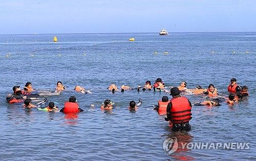 해경 특공대원에게 배우는 바다 생존수영