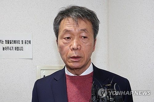 군인권보호위 마친 김용원 인권위 상임위원