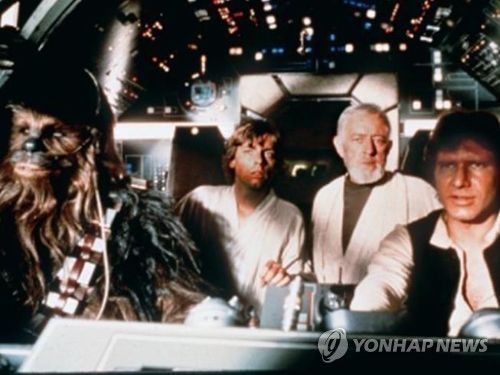 스타워즈 1편에 나온 알렉 기네스와 해리슨 포드