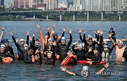 오세훈 시장, 제1회 쉬엄쉬엄 한강 3종 축제 참가