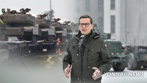 러시아 위협에…폴란드, 국방비 비중 나토 중 최대로 (CG)