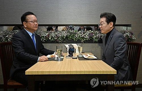 김부겸 전 총리 만난 이재명 대표