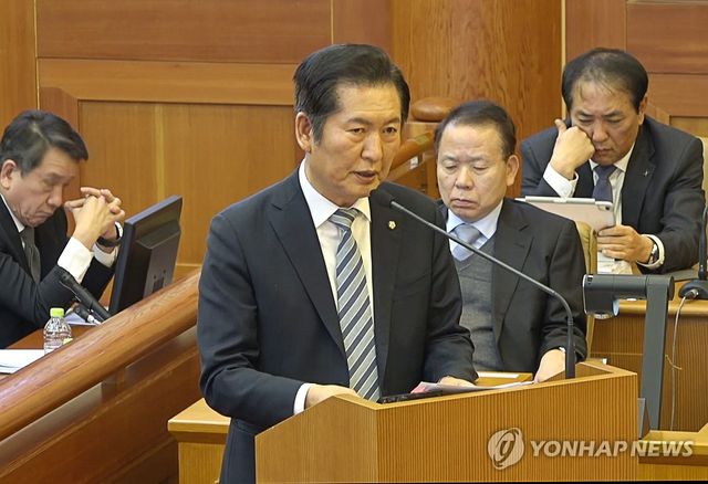 최종 의견 진술하는 정청래 단장