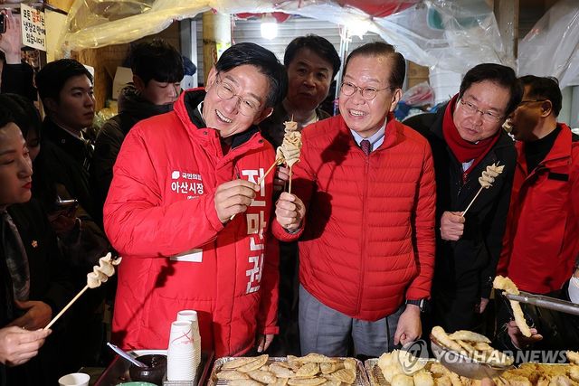 온양온천전통시장 방문한 권영세 비상대책위원장