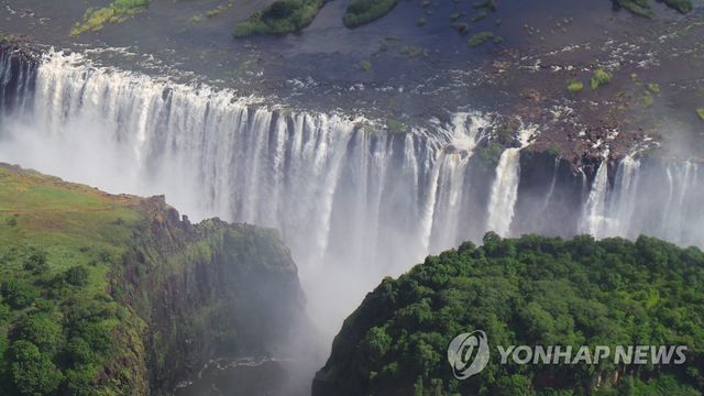 하늘에서 본 빅토리아 폭포