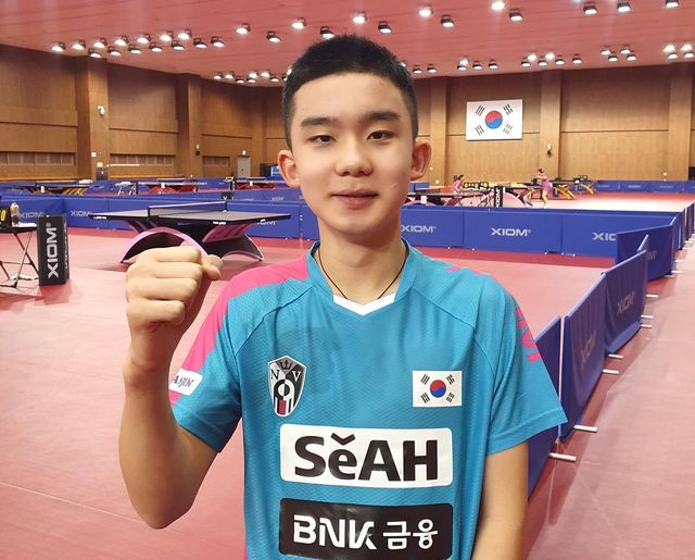 파이팅 외치는 탁구 남자대표팀 막내 이승수 