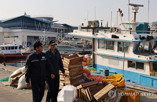 안전사고 예방 대응태세 점검하는 울산해경서장