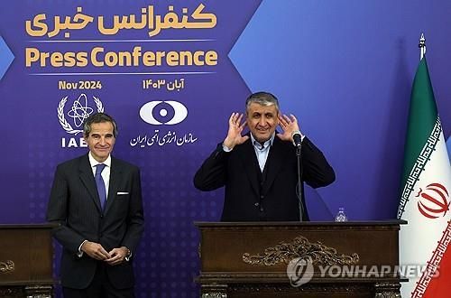 그로시 IAEA 사무총장과 에슬라미 이란 원자력청장