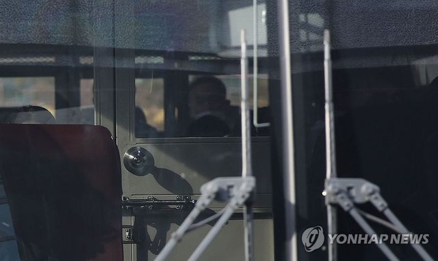 창원지검 도착한 명태균