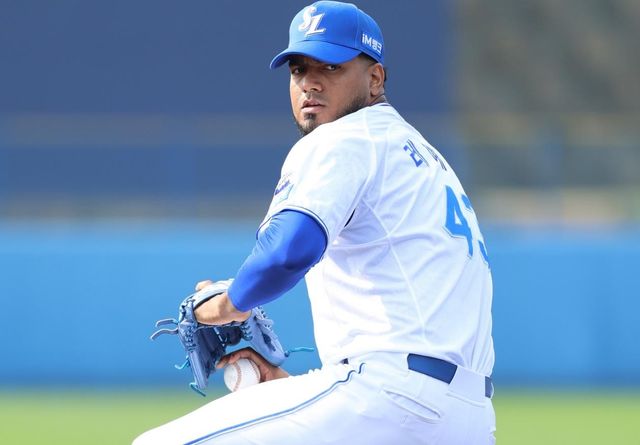 삼성 외국인 투수 데니 레예스