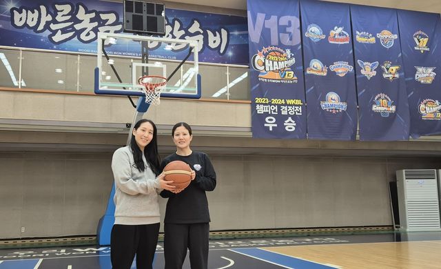 미야사카 모모나와 스나가와 나츠키