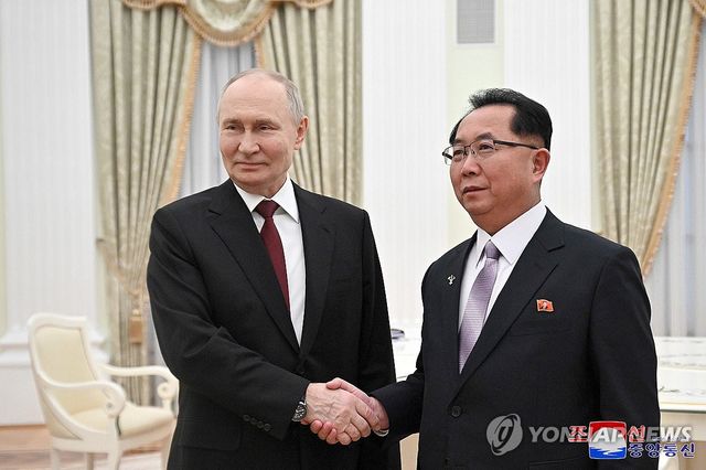 푸틴, 北 리히용 노동당 비서 접견