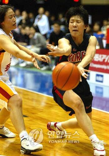 현역 시절의 전주원 코치