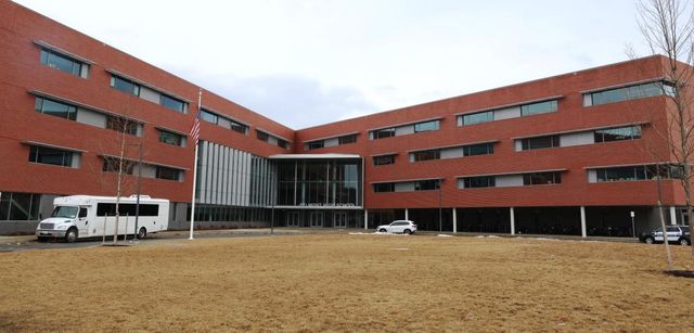 벨몬트고등학교