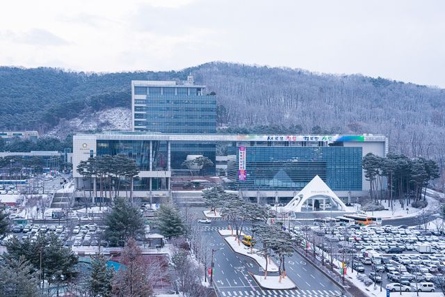 천안시청 전경