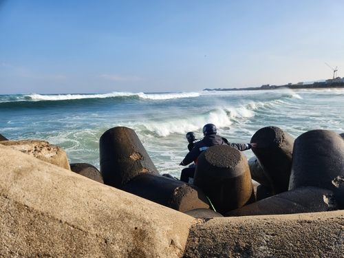 구조 중인 속초해경