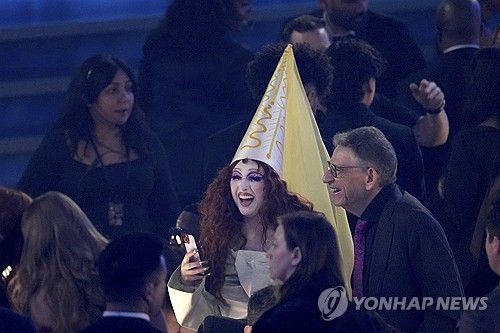 신인상 탄 채플 론