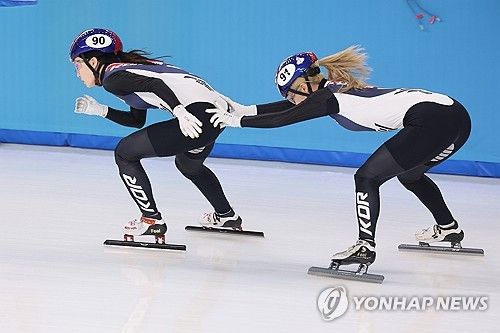 계주 훈련하는 대표팀 선수들