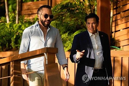 나이브 부켈레 엘살바도르 대통령과 마코 루비오 미 국무장관 