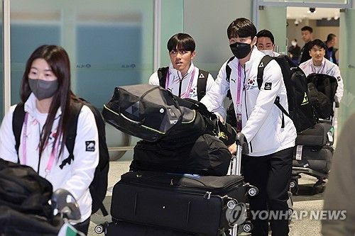 결전지 하얼빈 입성하는 동계아시안게임 선수단 본진
