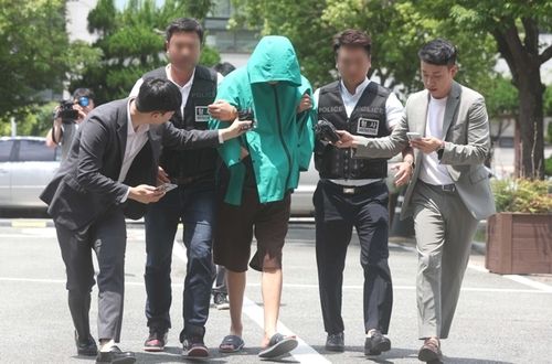 파타야 한국인 살인사건 공범 법원 출석