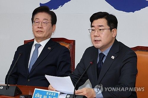 발언하는 박찬대 원내대표