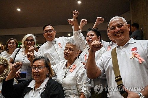 필리핀 두테르테 부통령 탄핵안 하원 가결