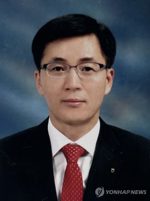 이석용 전 NH농협은행장