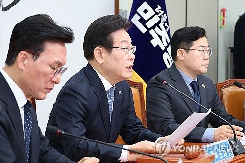 발언하는 민주당 이재명 대표