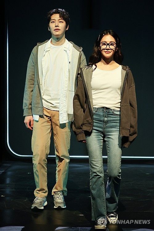 연극 '애나엑스' 프레스콜