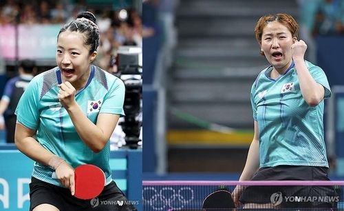 여자복식 콤비 호흡을 맞춘 신유빈(왼쪽)과 이은혜