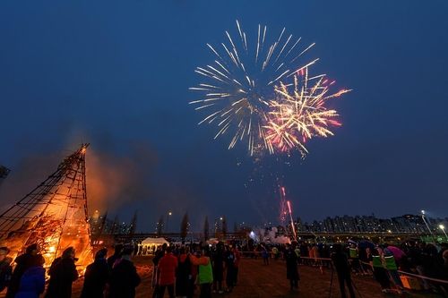 지난해 양천구 정월대보름 축제에서 달집태우기와 불꽃놀이 모습