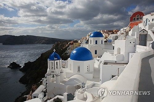4일(현지시간) 인적 끊긴 산토리니섬의 모습
