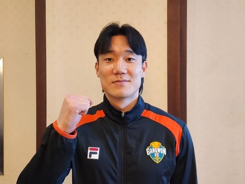 강원FC에 완전이적하고 2025시즌을 준비 중인 이유현.