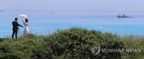 제주 바닷가 셀프 웨딩 촬영