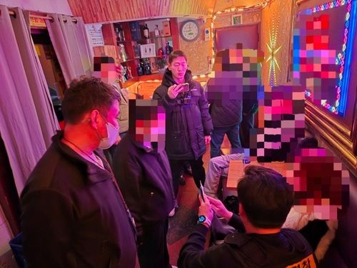 마약 사범 검거하는 해양경찰