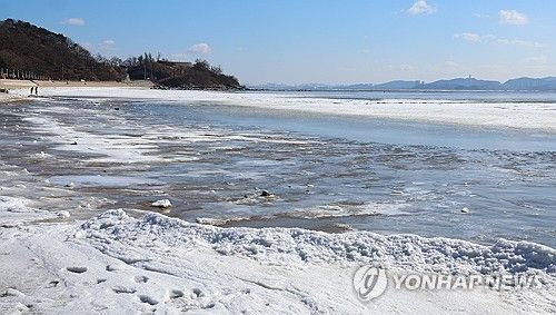 한파가 찾아온 동막해수욕장