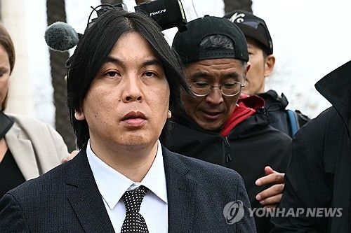 6일(현지시간) 법원 출석한 미즈하라 잇페이 