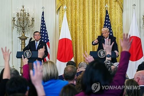기자회견 하는 트럼프 미 대통령과 이시바 일 총리