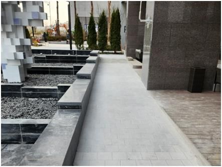 이산화탄소 반응 경화 시멘트로 제작한 보도블록이 시공된 롯데건설 현장