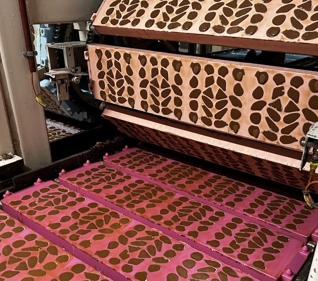 초콜릿 제조 중인 길리안 공장