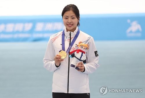 여자 100ｍ에서 금메달 획득한 이나현