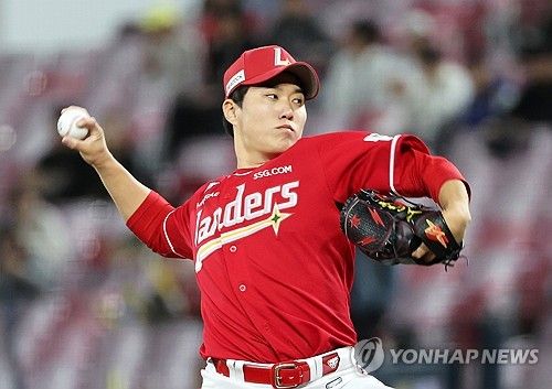 투구하는 최민준