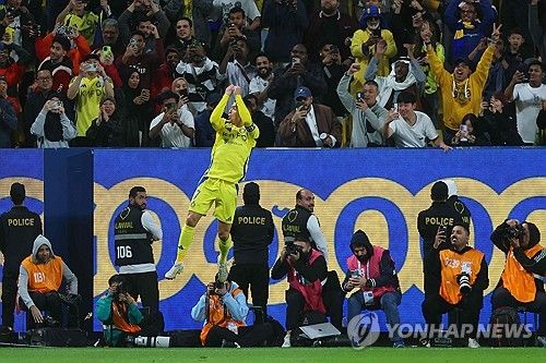 골 세리머니 하는 호날두.