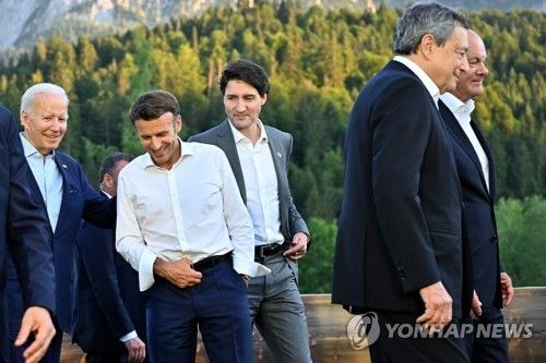 2022년 6월 G7 정상회담에 참석한 조 바이든 대통령 등 각국 정상들 