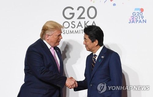도널드 트럼프 미국 대통령과 아베 신조 전 일본 총리