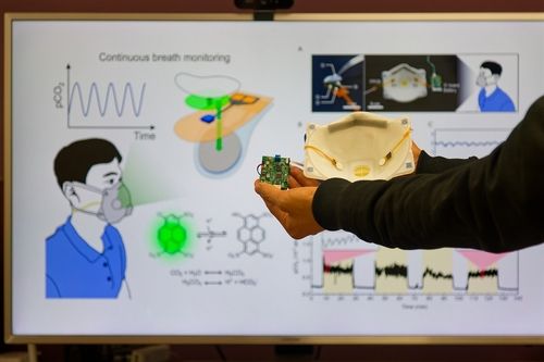 마스크에 부착해 사용하는 헬스케어 센서 