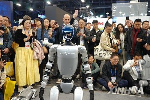 CES에서 선보인 AI 로봇 